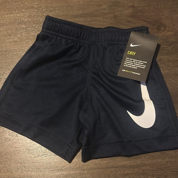 NWT Nike  Toddler Boy Performance
Swoosh Shorts Obsidian - Picture 11 of 11